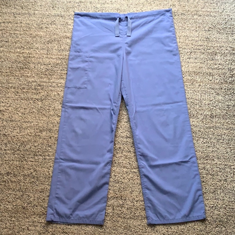 Cherokee unisex scrub pants.